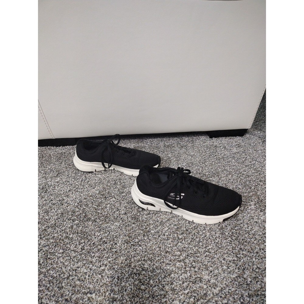 Skechers Archfit Size 7